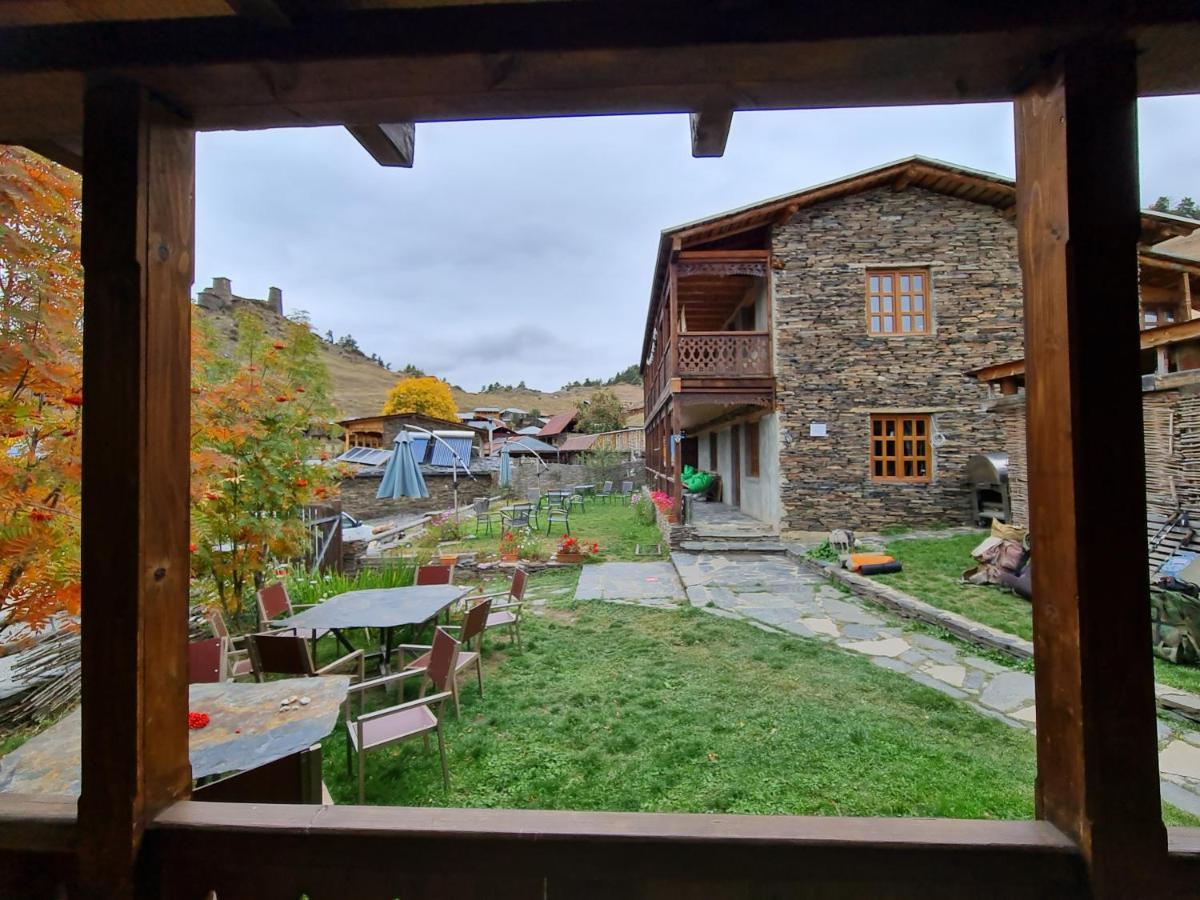 Гостевой дом Шина Омало Экстерьер фото